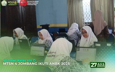 40 Siswi Kelas VIII O MTsN 4 Jombang Ikuti ANBK 2025