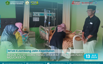 MTsN 4 Jombang Jalin Kepedulian, Besuk Putri Guru yang Dirawat di RS Sakinah Mojokerto