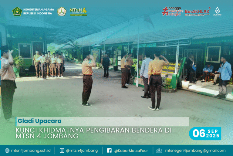 Kunci Khidmatnya Pengibaran Bendera di MTsN 4 Jombang