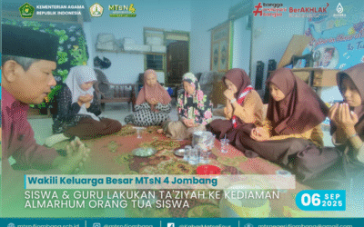 Wakili Keluarga Besar MTsN 4 Jombang, Siswa dan Guru Lakukan Ta’ziyah ke Kediaman Almarhum Orang Tua Siswa