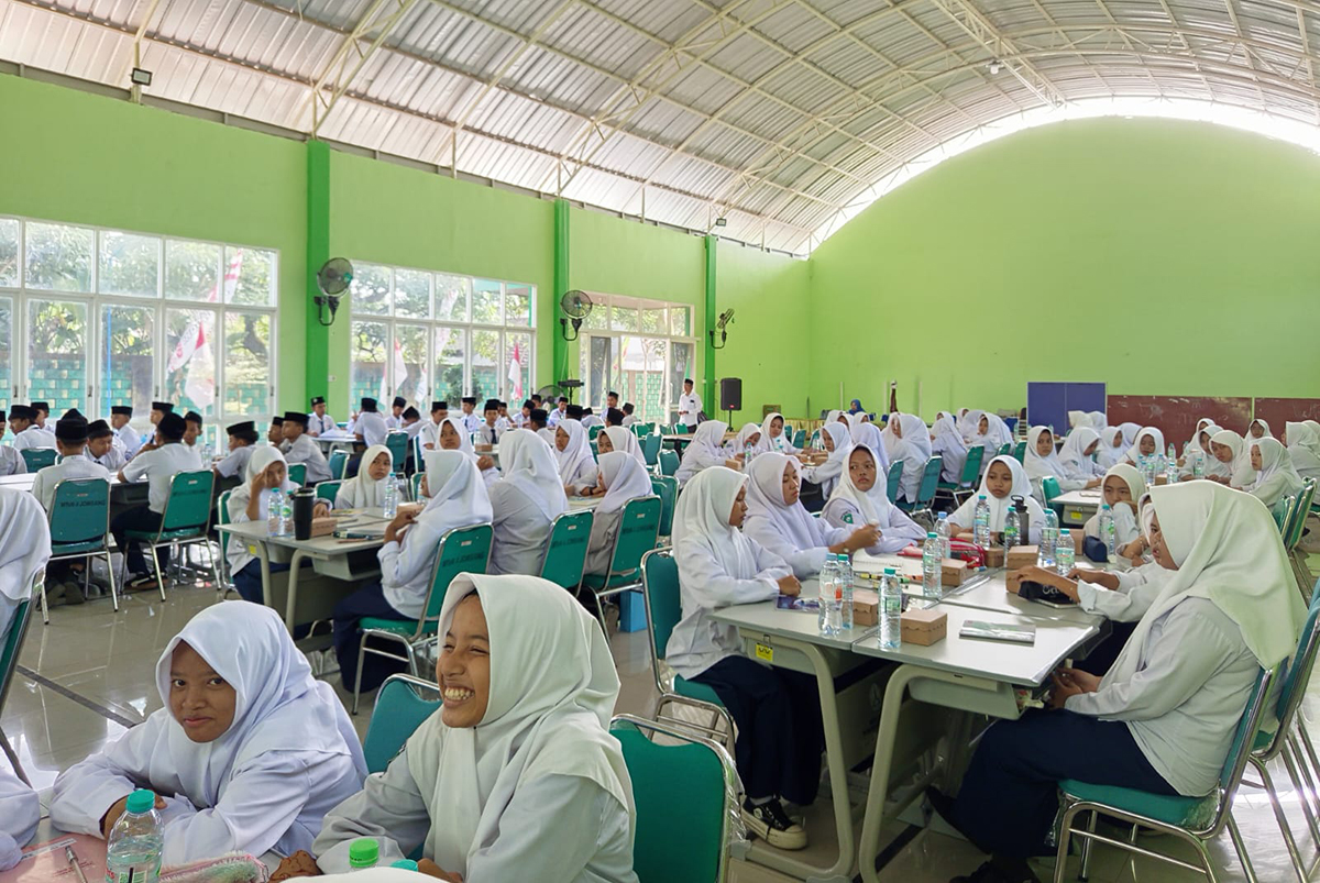 98f098b4 c2af 4a18 9d96 35126ee32839