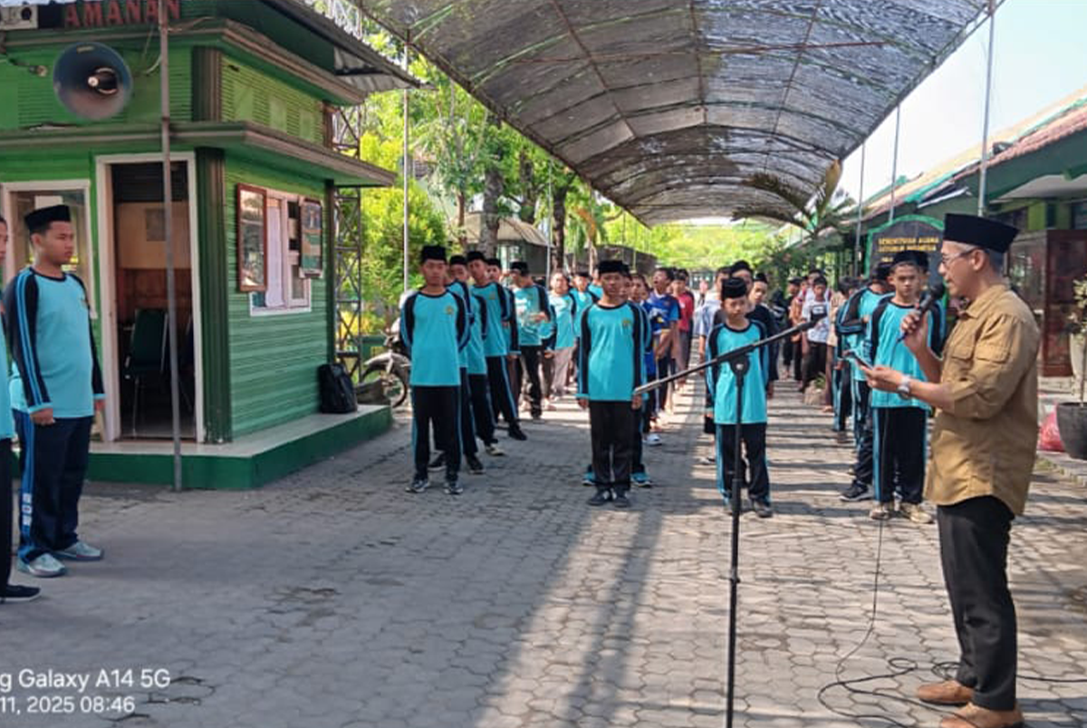 MTsN 4 Denanyar Jombang Kumandangkan “Gema Sajadah” – Gerakan Madrasah Sampah Jadi Sedekah 2 Dari Kantong Sampah ke Berkah 5