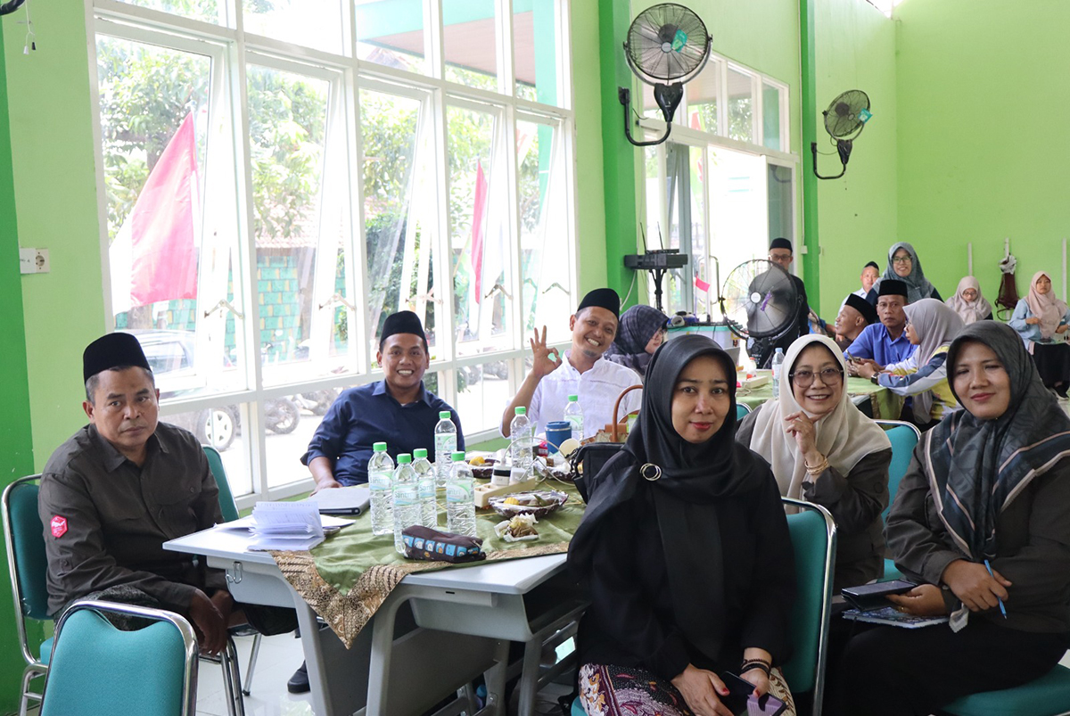 Dari Deklarasi ke Aksi: MTsN 4 Jombang Wujudkan Madrasah Ramah Anak Melalui Kurikulum Berbasis Cinta 2 WhatsApp Image 2025 10 18 at 19.46.21