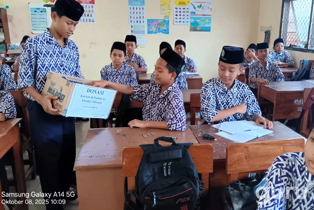MTsN 4 Denanyar Jombang Galang Donasi untuk Santri Korban Musibah Ponpes Al-Khoziny Sidoarjo 1 donasi alkhozini 2 artguru