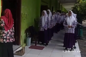 WhatsApp Video 2025-11-06 at 08.40 copy2-artguru
