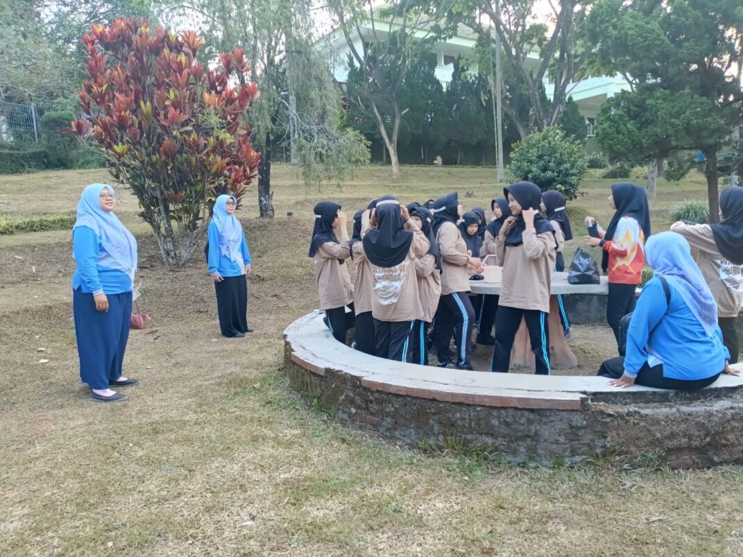 MTsN 4 Jombang Gelar Latihan Dasar Kepemimpinan Siswa (LDKS) OSIM Masa Bakti 2026/2027 7 6652eb21 c188 4f14 9a3b 074c736f5d0d