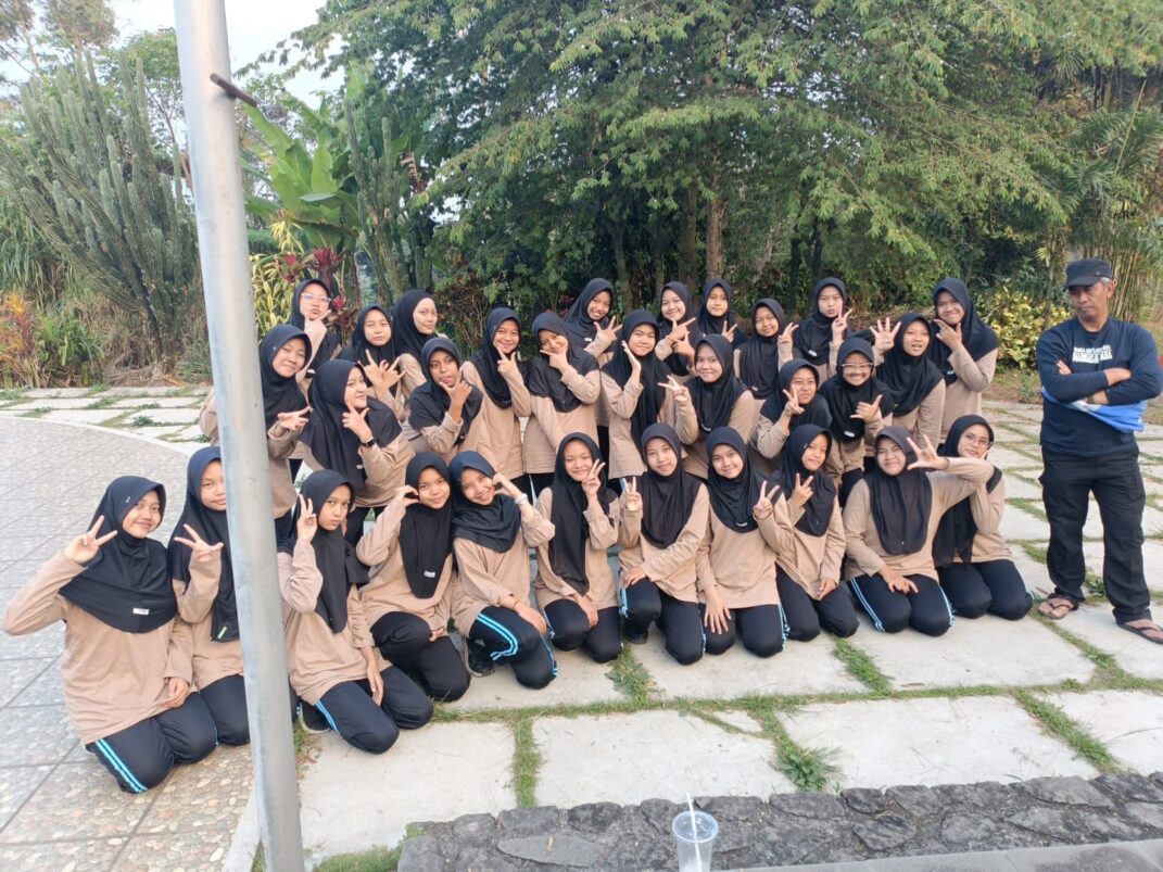 MTsN 4 Jombang Gelar Latihan Dasar Kepemimpinan Siswa (LDKS) OSIM Masa Bakti 2026/2027 11 b2efc640 b0c6 4c1f b27c 9281339a181e